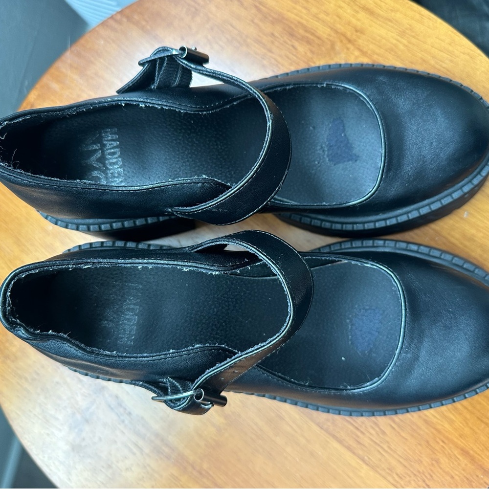 Steve Madden Mary Janes Size 6 - Picture 2 of 6